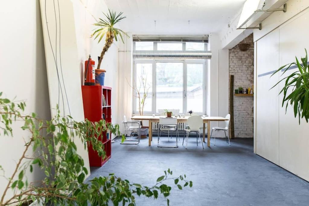 Апартаменти 200Qm Loft For Friends And Family - On The Spree! Берлін Екстер'єр фото